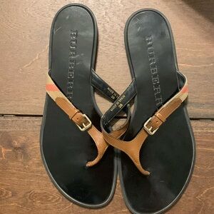 Brown leather Burberry Flip Flops